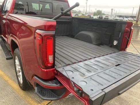 Used 2023 GMC Sierra 1500 Denali w/ Technology Package AWD/4WD image 44