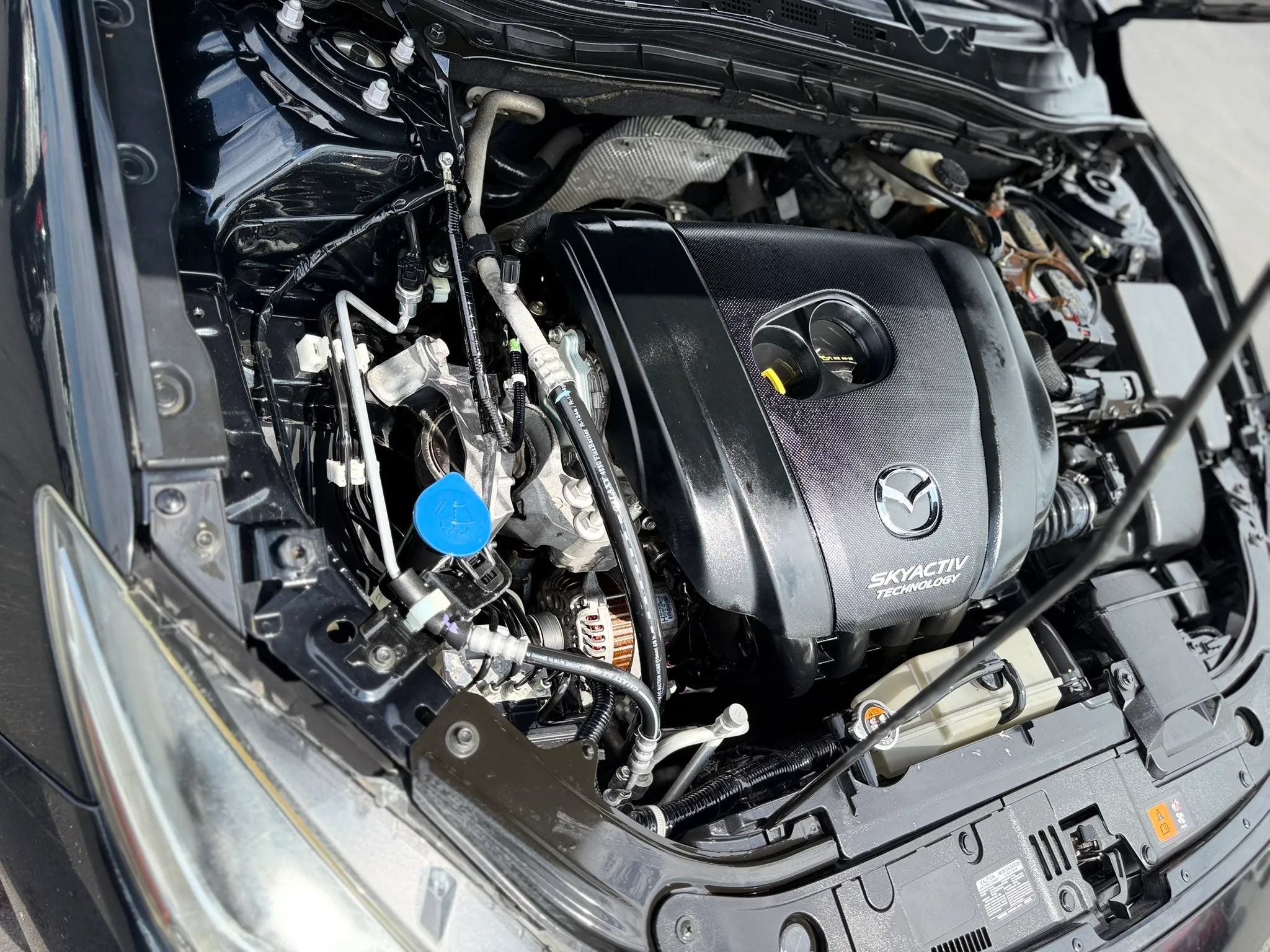 Used 2017 MAZDA MAZDA3 Sport FWD image 9