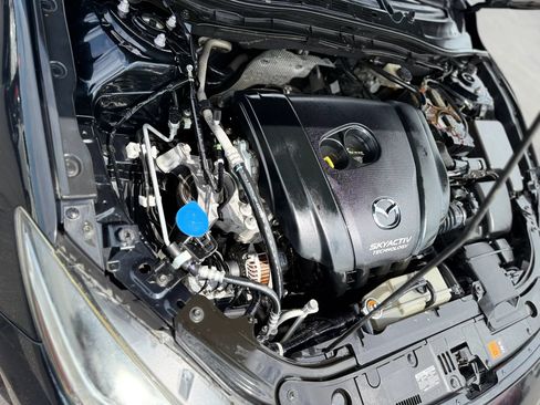 Used 2017 MAZDA MAZDA3 Sport FWD image 9