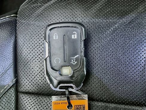 Used 2019 GMC Acadia SLT w/ Black Edition AWD/4WD image 32