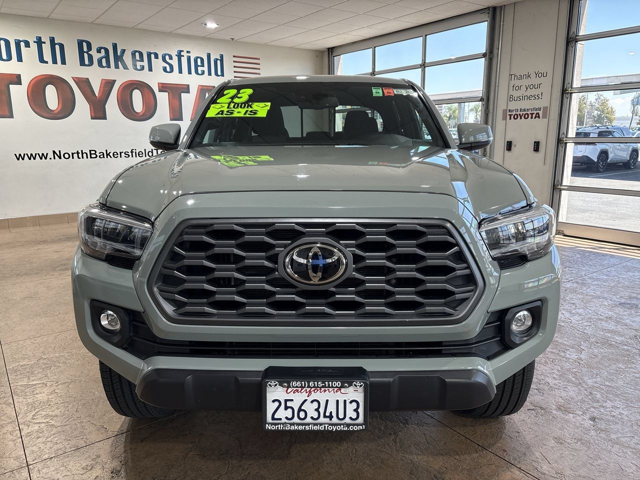 Used 2023 Toyota Tacoma TRD Off-Road w/ Technology Package RWD image 5
