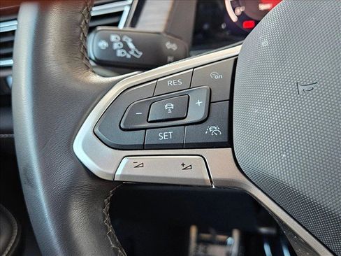 Used 2025 Volkswagen Atlas SEL Premium R-Line AWD/4WD image 26