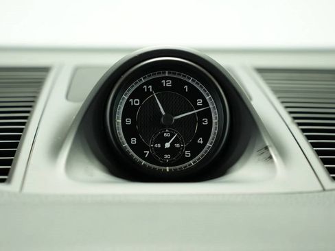 New 2025 Porsche Macan image 35