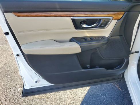 Used 2019 Honda CR-V Touring image 21