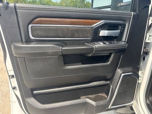 Used 2024 RAM 2500 Laramie AWD/4WD image 21