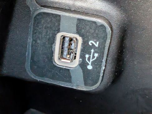 Certified 2022 Jeep Gladiator Willys image 28