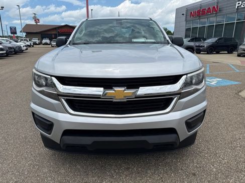 Used 2018 Chevrolet Colorado W/T w/ WT Convenience Package AWD/4WD image 2