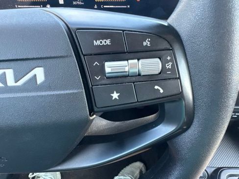 Used 2025 Kia K4 FWD image 21