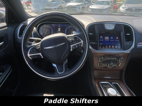Used 2015 Chrysler 300 C Platinum w/ Light Group RWD image 8