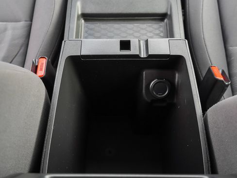 Used 2022 Nissan Frontier S w/ Technology Package image 39