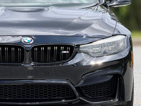 Used 2018 BMW M4 Coupe RWD image 15