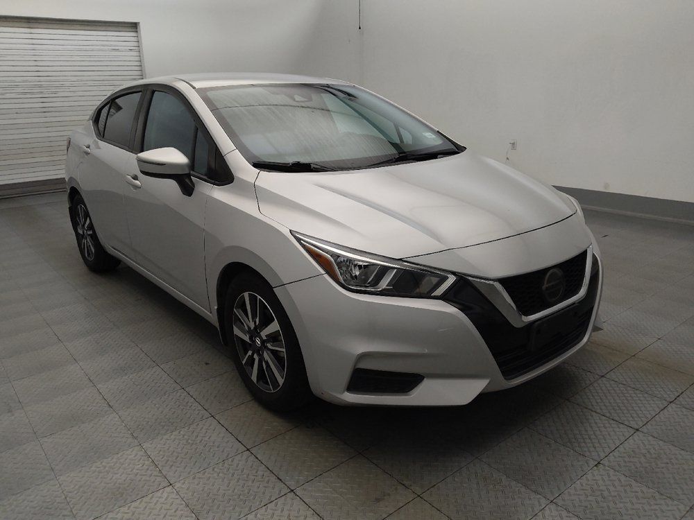 Used 2020 Nissan Versa SV FWD image 13