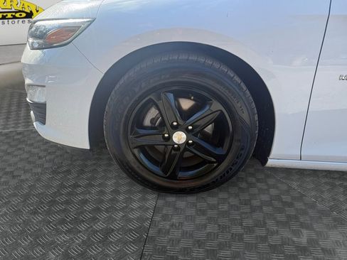 Used 2024 Chevrolet Malibu LT image 12