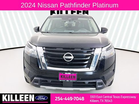 Used 2024 Nissan Pathfinder Platinum FWD image 2