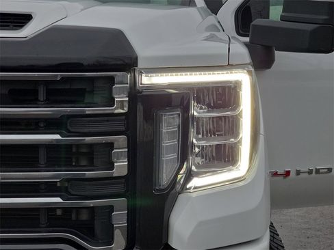 Certified 2022 GMC Sierra 3500 AT4 w/ Gooseneck/5TH Wheel Package image 30