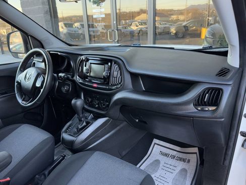 Used 2021 RAM ProMaster City Tradesman SLT image 16