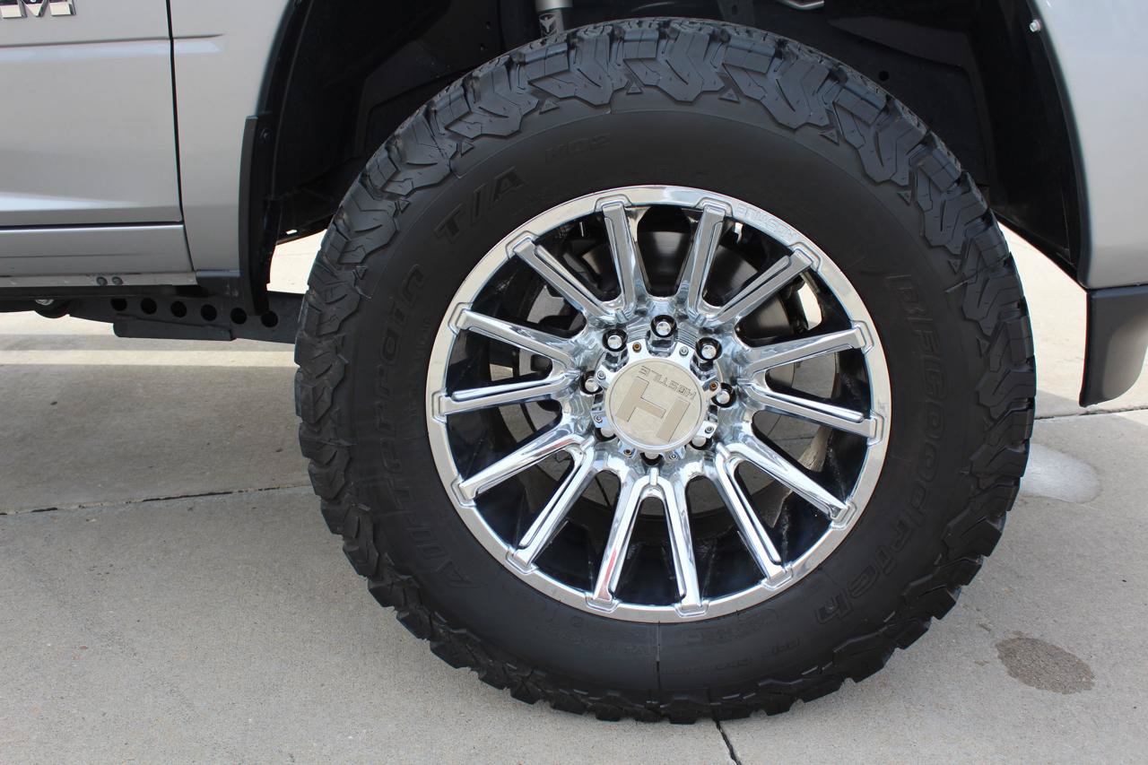 Used 2024 RAM 3500 Laramie w/ Sport Appearance Package AWD/4WD image 41