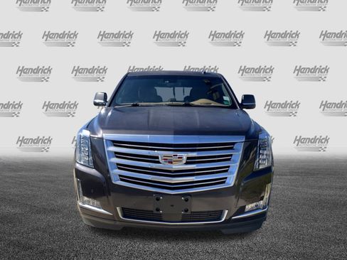 Used 2017 Cadillac Escalade Platinum image 3