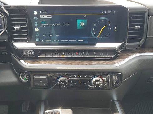 Certified 2022 Chevrolet Silverado 1500 RST w/ Convenience Package II image 44