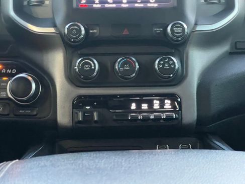 Used 2019 RAM 1500 Big Horn image 31