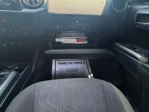Used 2019 Toyota Tacoma TRD Sport RWD image 26