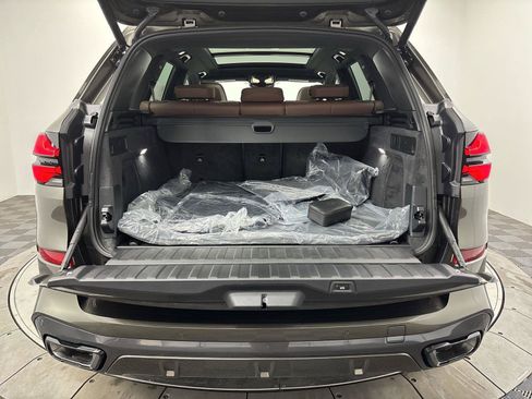 New 2026 BMW X5 xDrive40i w/ M Sport Package AWD/4WD image 21