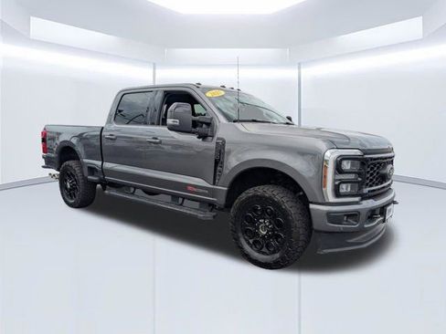 Used 2025 Ford F250 Lariat w/ Lariat Ultimate Package AWD/4WD image 2