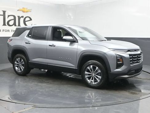 New 2026 Chevrolet Equinox LT w/ Safety and Technology Package FWD image 6