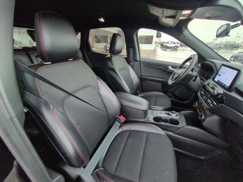 Used 2025 Ford Escape ST-Line AWD/4WD image 30