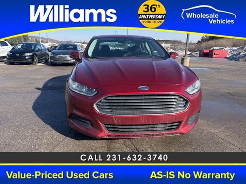 Used 2013 Ford Fusion SE image 9