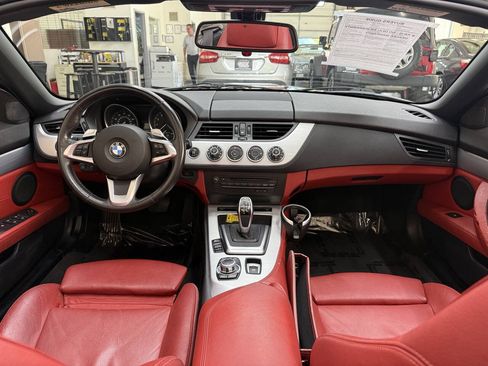 Used 2009 BMW Z4 sDrive35i RWD image 16