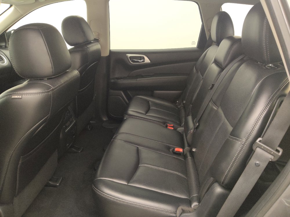 Used 2017 Nissan Pathfinder Platinum w/ Cargo Package FWD image 18