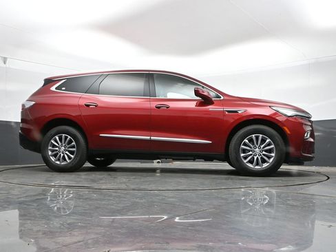 Used 2024 Buick Enclave Premium AWD/4WD image 43