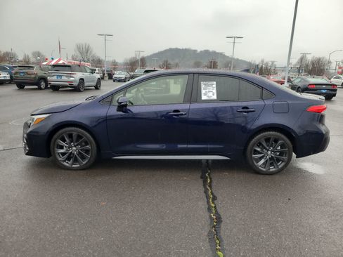 Used 2024 Toyota Corolla SE image 11