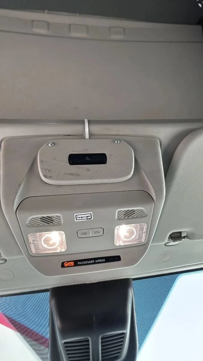 Used 2022 Ford E-Transit 148 High Roof w/ Load Area Protection Package RWD image 27