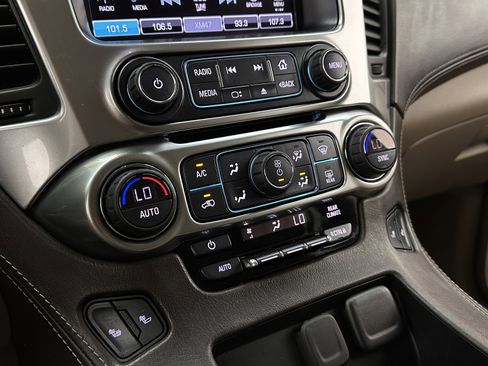 Used 2018 Chevrolet Tahoe LT image 15