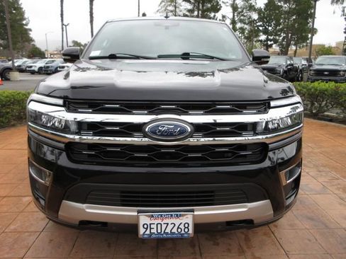 Certified 2022 Ford Expedition Limited image 7