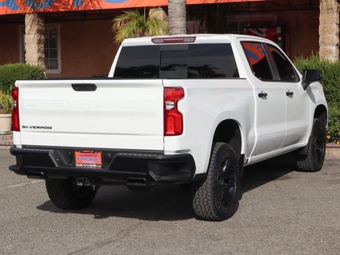 Used 2020 Chevrolet Silverado 1500 LT Trail Boss image 9