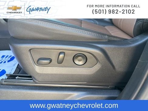 Used 2023 Chevrolet Silverado 1500 High Country w/ Technology Package image 24