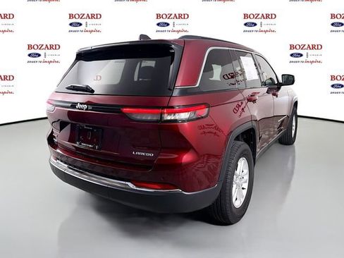 Used 2025 Jeep Grand Cherokee Laredo w/ Trailer Tow Package AWD/4WD image 8