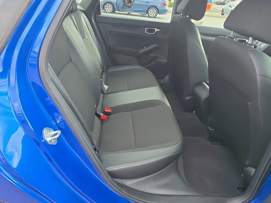 Used 2023 Honda Civic Sport image 28