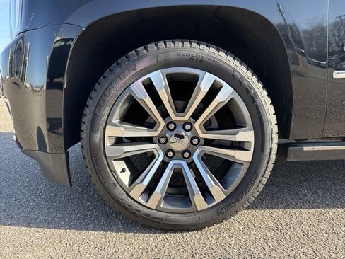 Used 2018 GMC Yukon XL Denali w/ Denali Ultimate Package image 6