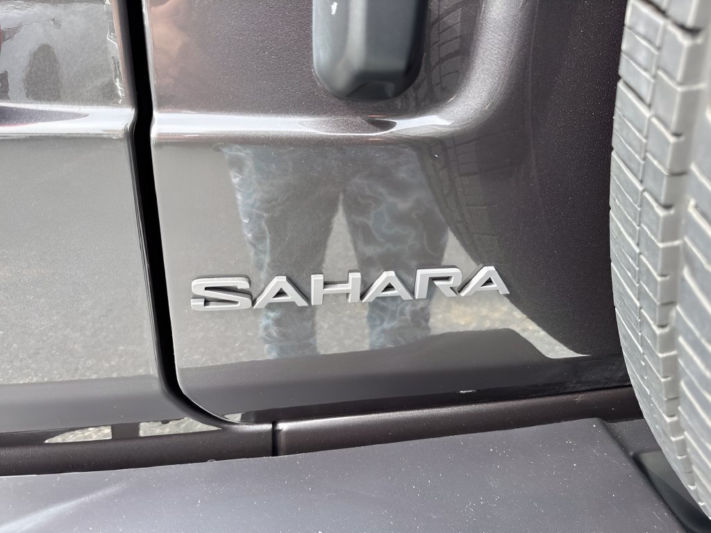 Used 2026 Jeep Wrangler Unlimited Sahara AWD/4WD image 29