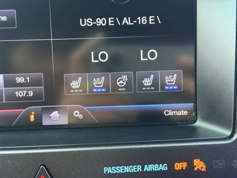 Used 2016 Ford Explorer Limited w/ Equipment Group 301A FWD image 17