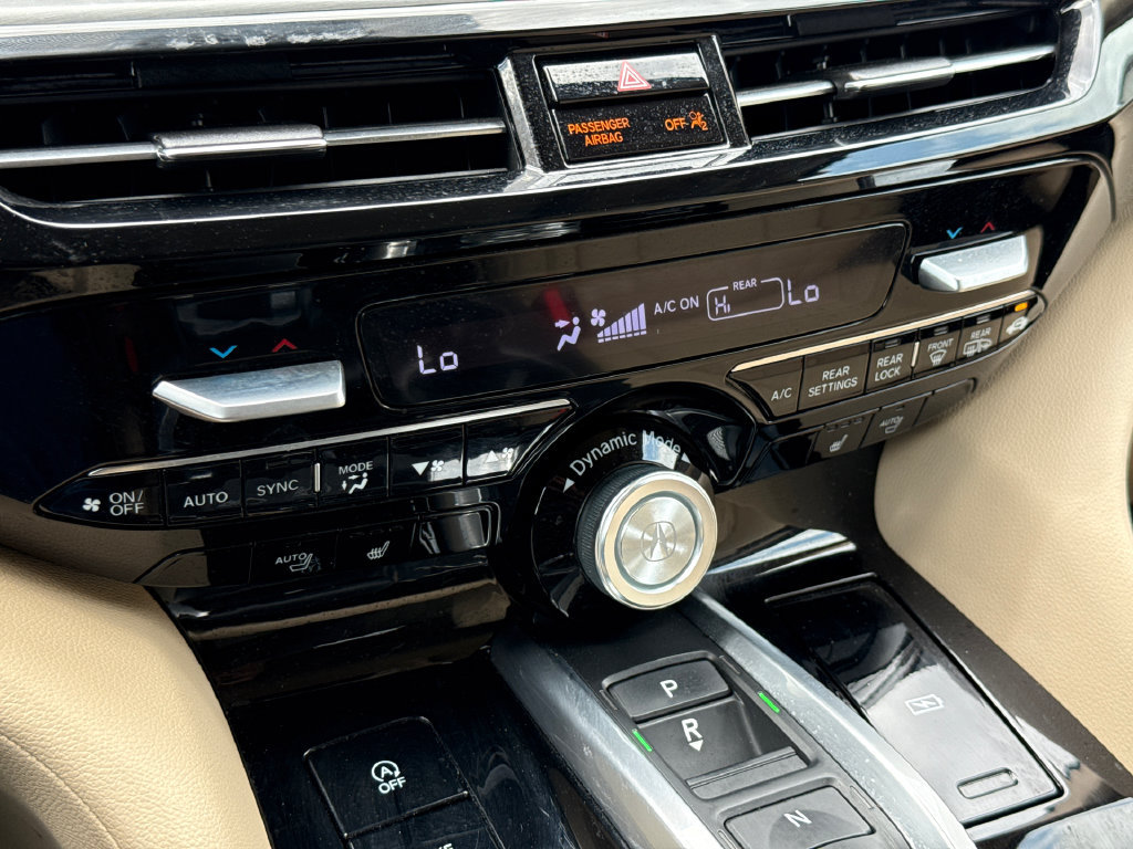 Used 2023 Acura MDX SH-AWD image 28