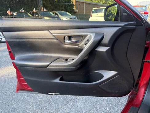 Used 2015 Nissan Altima 2.5 SL w/ Technology Package FWD image 23