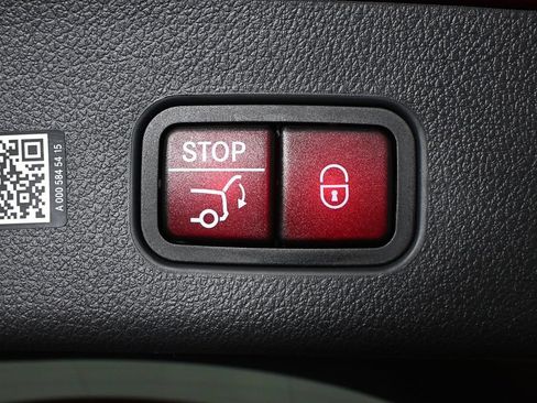Certified 2024 Mercedes-Benz GLC 300 4MATIC image 30