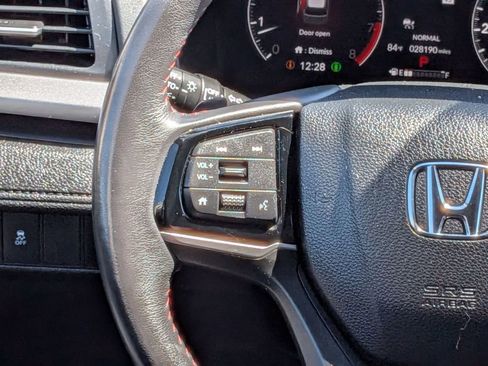 Used 2025 Honda Odyssey Sport-L image 25