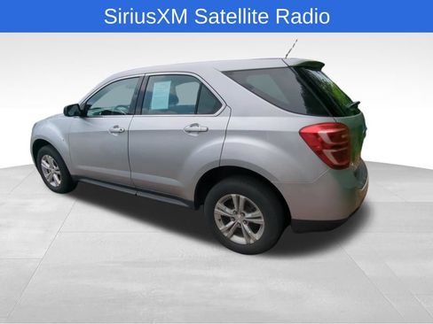 Used 2017 Chevrolet Equinox LS FWD image 5