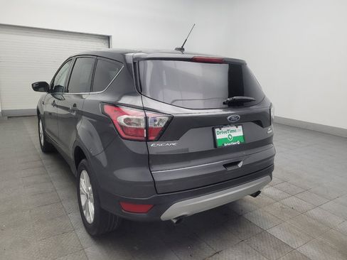 Used 2017 Ford Escape SE FWD image 5